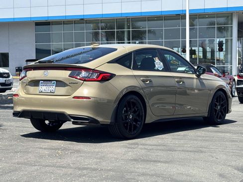 Used 2025 Honda Civic Sport image 5