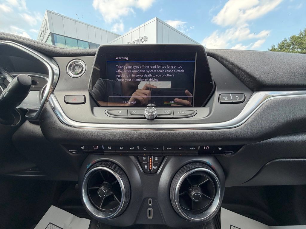 Used 2019 Chevrolet Blazer LT AWD/4WD image 9