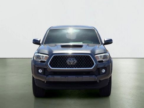 Used 2019 Toyota Tacoma TRD Sport w/ TRD Premium Sport Package RWD image 9