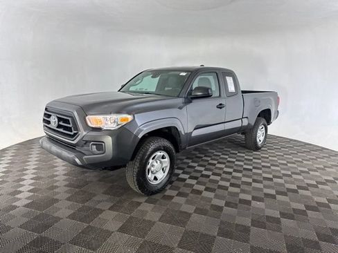 Used 2022 Toyota Tacoma SR RWD image 3
