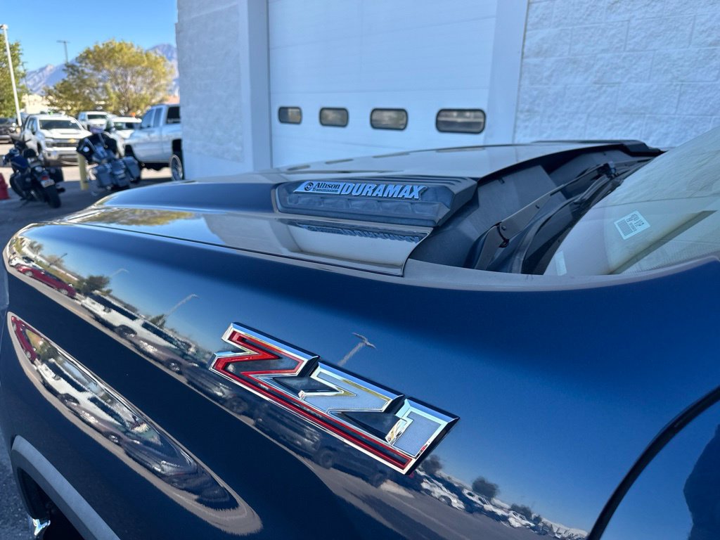 Used 2020 Chevrolet Silverado 3500 LT w/ All Star Edition AWD/4WD image 4