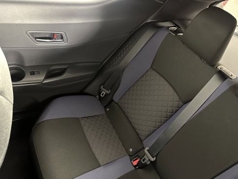 Used 2020 Toyota C-HR XLE image 13