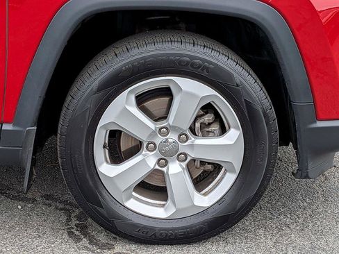 Used 2018 Jeep Compass Latitude w/ Popular Equipment Group image 8