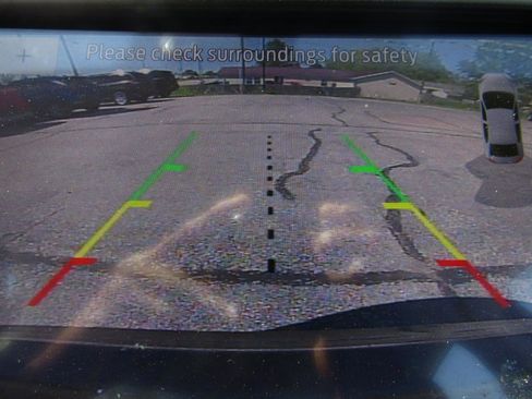 Used 2020 Ford Fusion SE FWD image 18