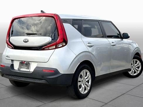 Used 2021 Kia Soul LX image 12