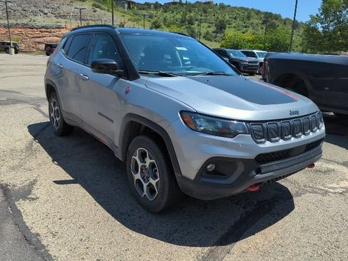 Certified 2022 Jeep Compass Trailhawk w/ Trailhawk Convenience Group AWD/4WD image 2