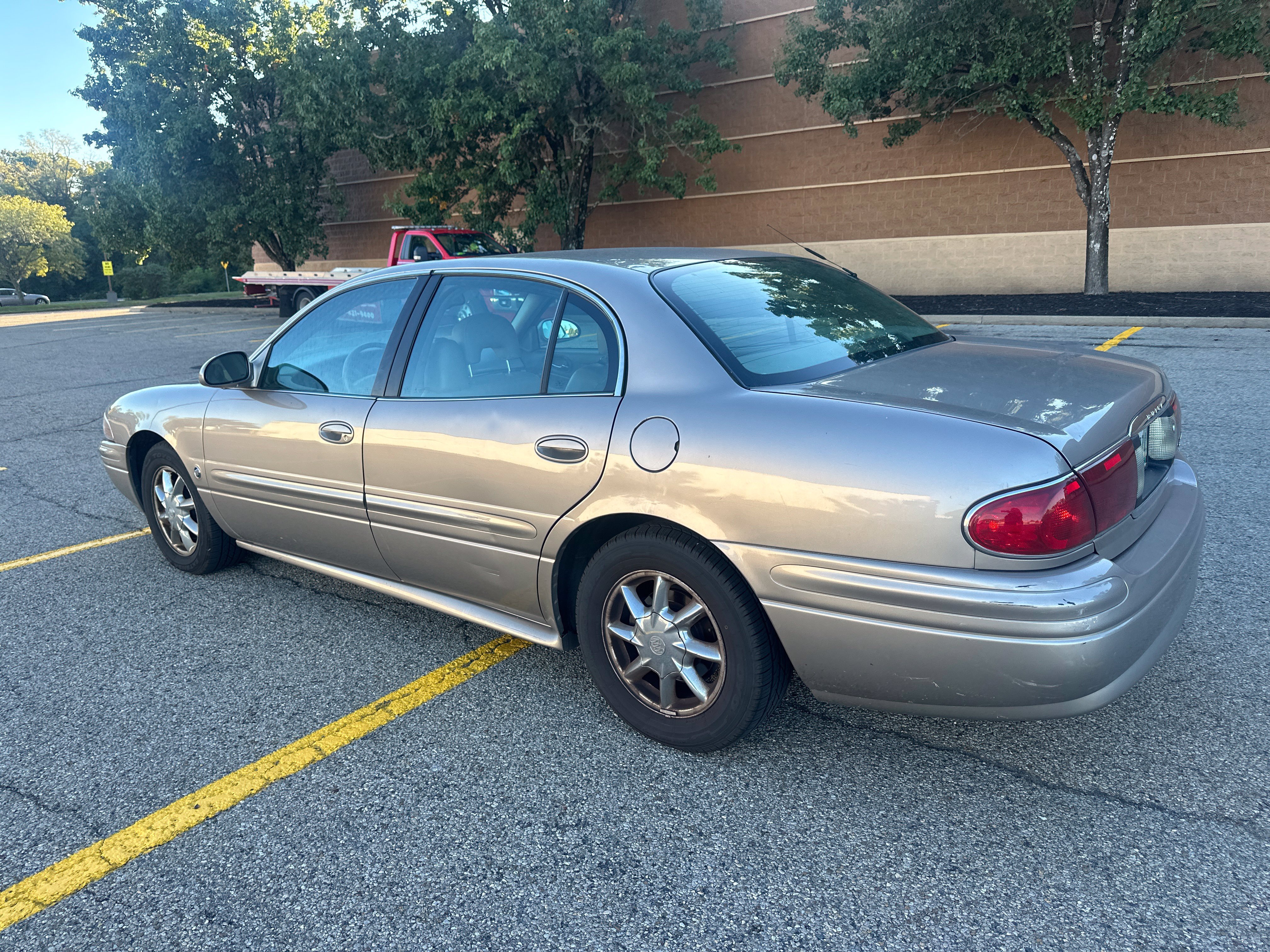 Used 2003 Buick Le Sabre Limited w/ Celebration Edition Package FWD image 17