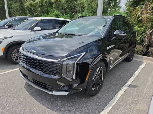 Certified 2026 Kia Sportage SX FWD image 3