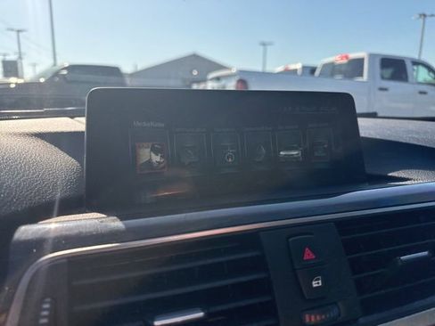 Used 2017 BMW 330e RWD image 28