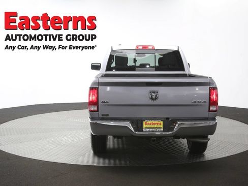 Used 2019 RAM 1500 Classic SLT AWD/4WD image 35