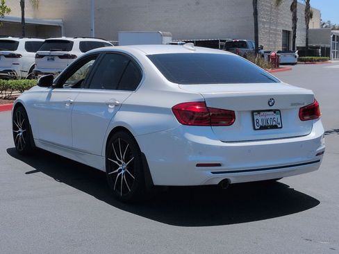 Used 2018 BMW 328d Sedan RWD image 8
