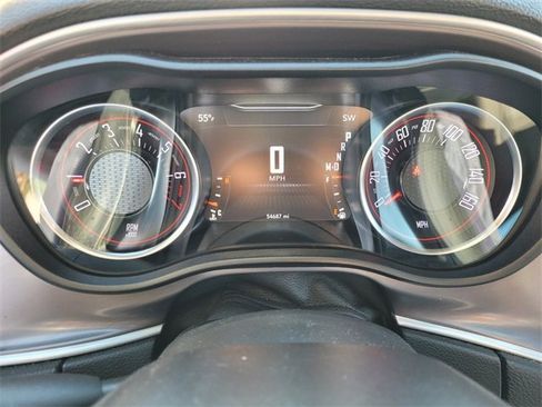 Used 2022 Dodge Challenger GT image 29