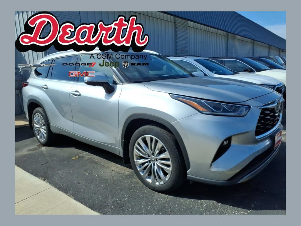 Used 2023 Toyota Highlander Platinum AWD/4WD image 1