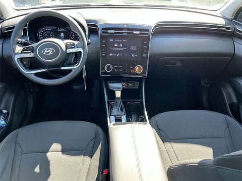 Certified 2023 Hyundai Tucson SE w/ Winter Package image 12