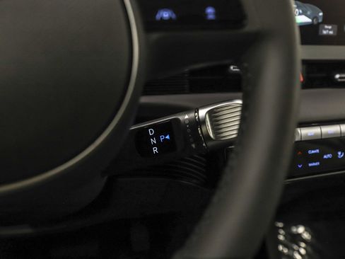 Certified 2024 Hyundai Ioniq 5 Limited image 25