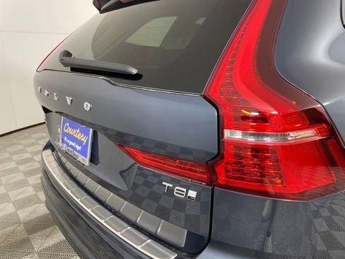 Used 2025 Volvo XC60 T8 Plus w/ Protection Package Premier AWD/4WD image 17