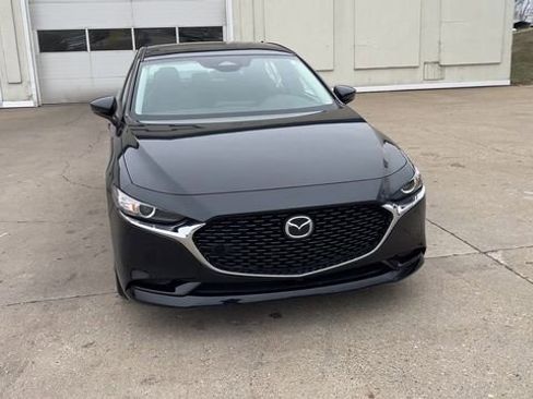 Used 2025 MAZDA MAZDA3 s image 3