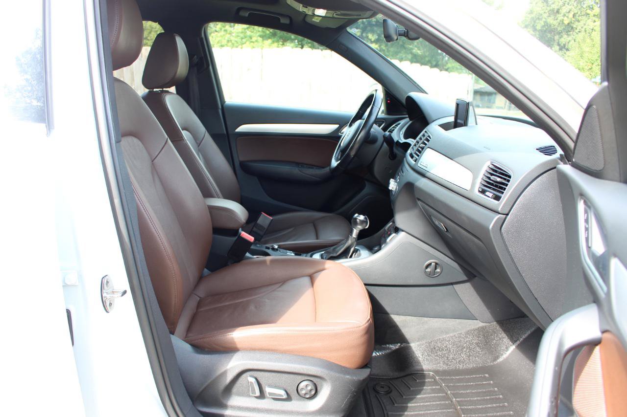 Used 2017 Audi Q3 2.0T Premium Plus w/ Premium Plus Package AWD/4WD image 41