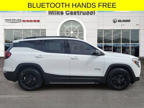 Used 2022 GMC Terrain AT4 w/ Infotainment Package II AWD/4WD image 3
