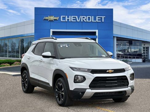 Certified 2023 Chevrolet TrailBlazer LT w/ Convenience Package image 6
