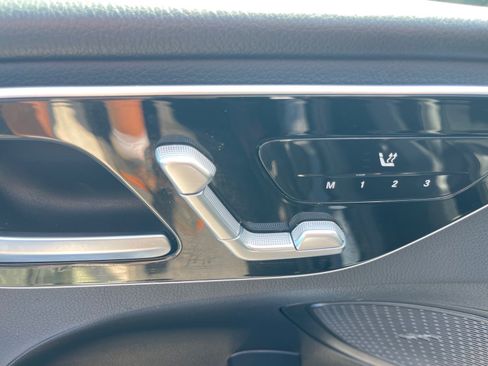 Used 2023 Mercedes-Benz C 300 Sedan w/ Pinnacle Trim Package image 9