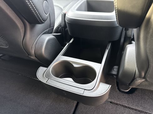 New 2026 Chrysler Voyager LX image 12