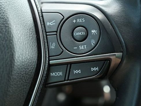 Used 2024 Toyota Camry SE image 34