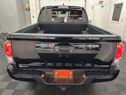 Used 2020 Toyota Tacoma TRD Off-Road w/ Technology Package AWD/4WD image 8