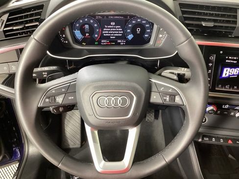 Certified 2025 Audi Q3 2.0T Premium w/ Convenience Package image 28
