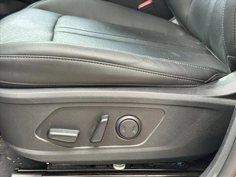 Used 2023 Kia Sorento S FWD image 19