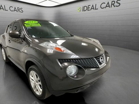 Used 2013 Nissan Juke S FWD image 3