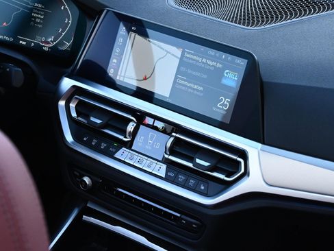 Certified 2023 BMW 430i Convertible w/ Premium Package image 25