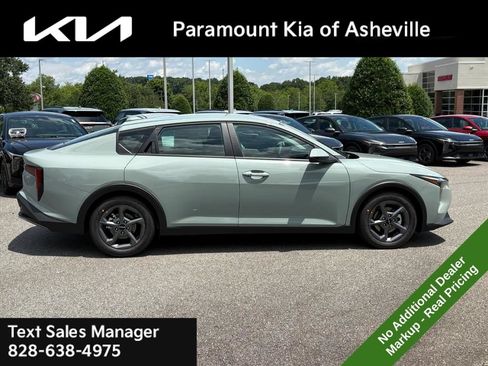 New 2026 Kia K4 FWD image 7
