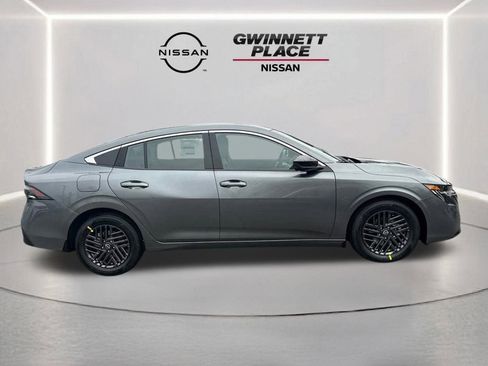New 2026 Nissan Sentra SV w/ SV Convenience Package FWD image 4