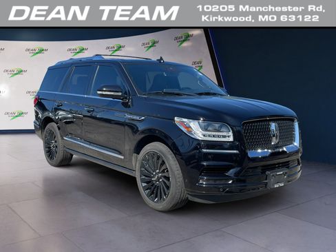 Used 2021 Lincoln Navigator Reserve image 1