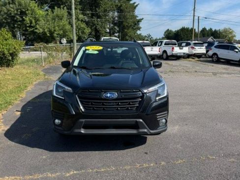 Used 2023 Subaru Forester Premium AWD/4WD image 2