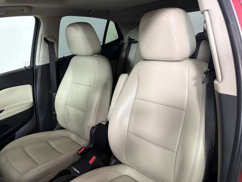 Used 2017 Buick Encore Essence w/ Experience Buick Package image 12