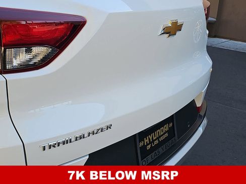 Used 2026 Chevrolet TrailBlazer LT w/ Convenience Package image 11