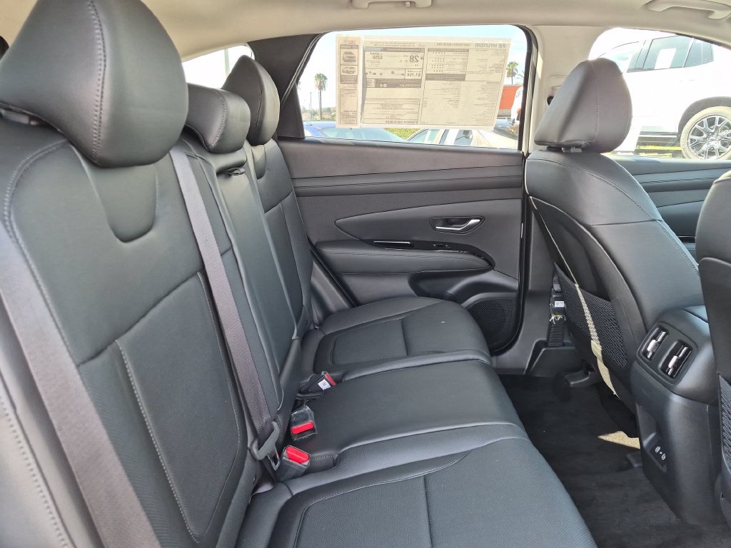 New 2026 Hyundai Tucson Limited FWD image 31