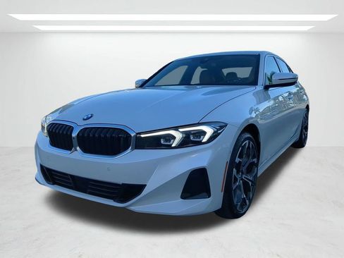 New 2026 BMW 330i Sedan w/ Premium Package image 8
