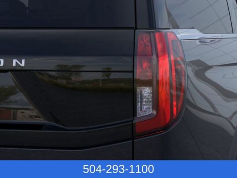 New 2025 Ford Expedition Active image 21