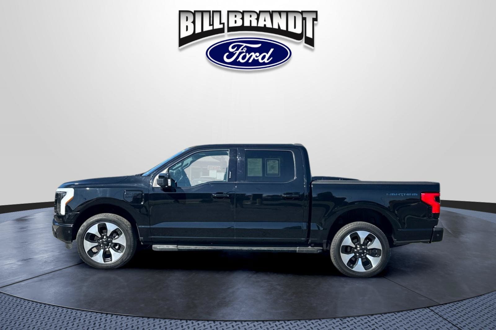 Used 2023 Ford F150 Lightning Platinum AWD/4WD image 6