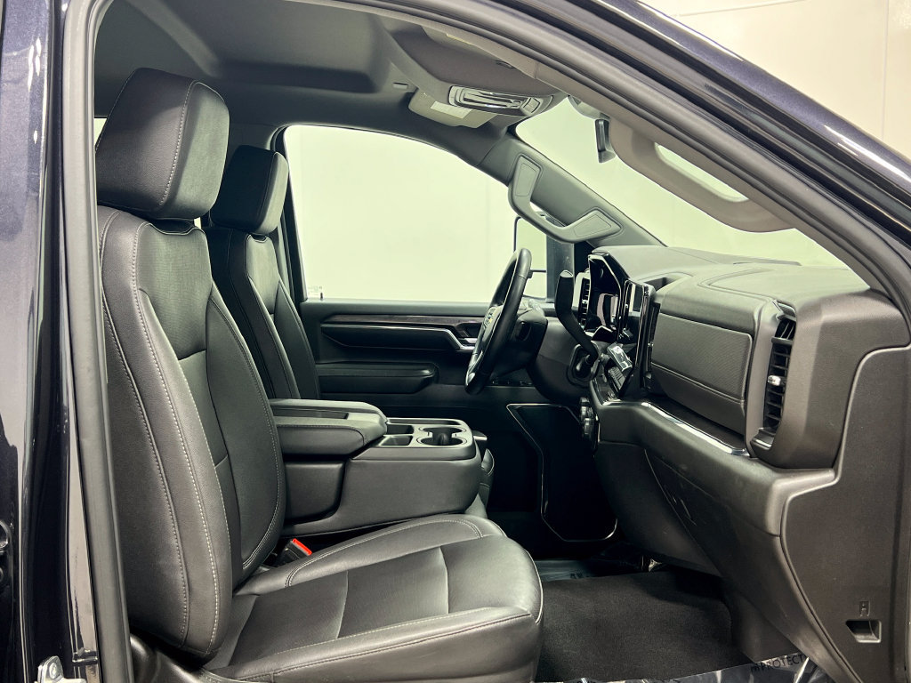 Used 2024 Chevrolet Silverado 2500 LTZ AWD/4WD image 34