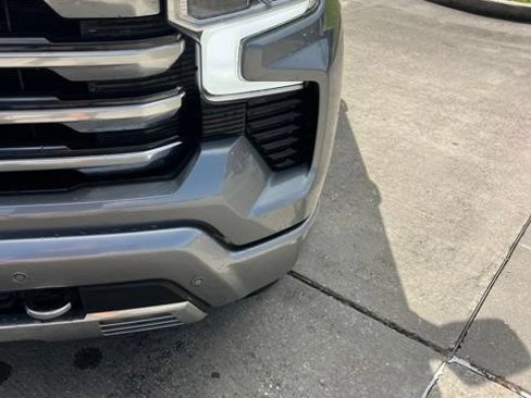 Used 2024 Chevrolet Silverado 1500 High Country w/ Technology Package AWD/4WD image 12