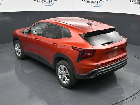 Certified 2024 Chevrolet Trax LS w/ Driver Confidence Package FWD image 22