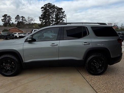 Certified 2023 GMC Acadia AT4 w/ Technology Package AWD/4WD image 4