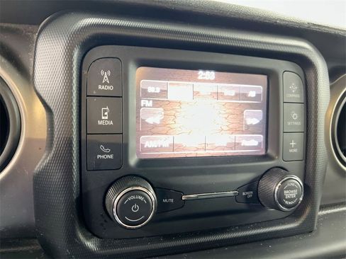 Used 2020 Jeep Gladiator Sport w/ Quick Order Package 24S image 16