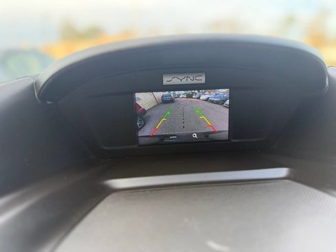 Used 2017 Ford Escape SE image 10