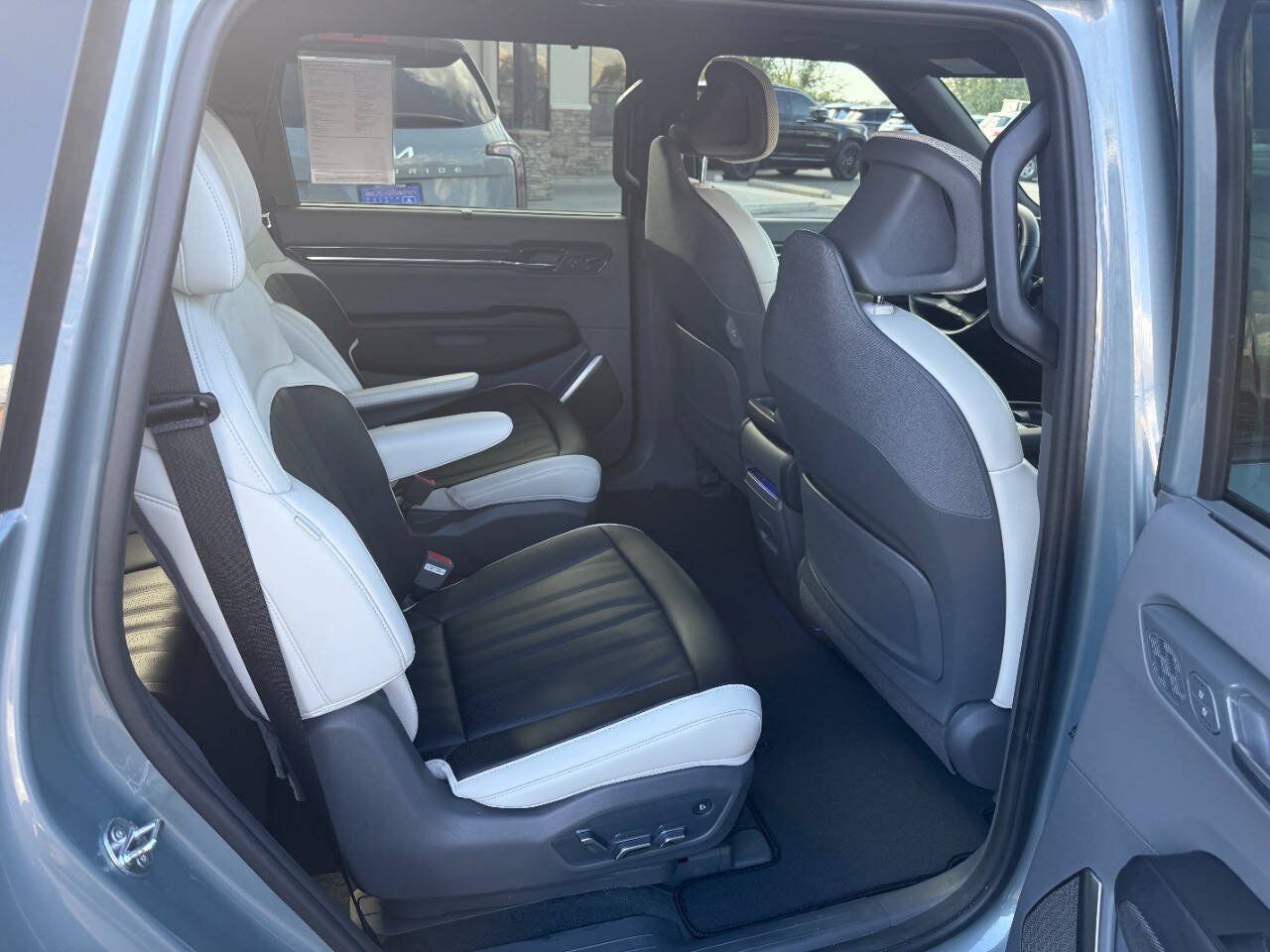 Used 2024 Kia EV9 GT-Line AWD/4WD image 12