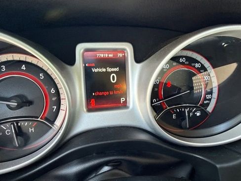 Used 2019 Dodge Journey SE FWD image 42